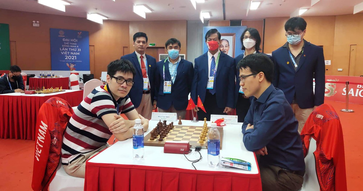 Cờ vua: Tuấn Minh lật đổ Lê Quang Liêm để đoạt huy chương vàng cờ chớp