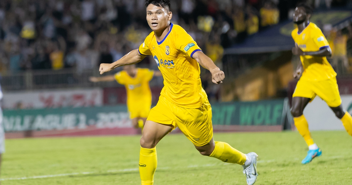 Trọng tài mắc lỗi, CLB Đà Nẵng có điểm, Quế Ngọc Hải lãnh thẻ đỏ