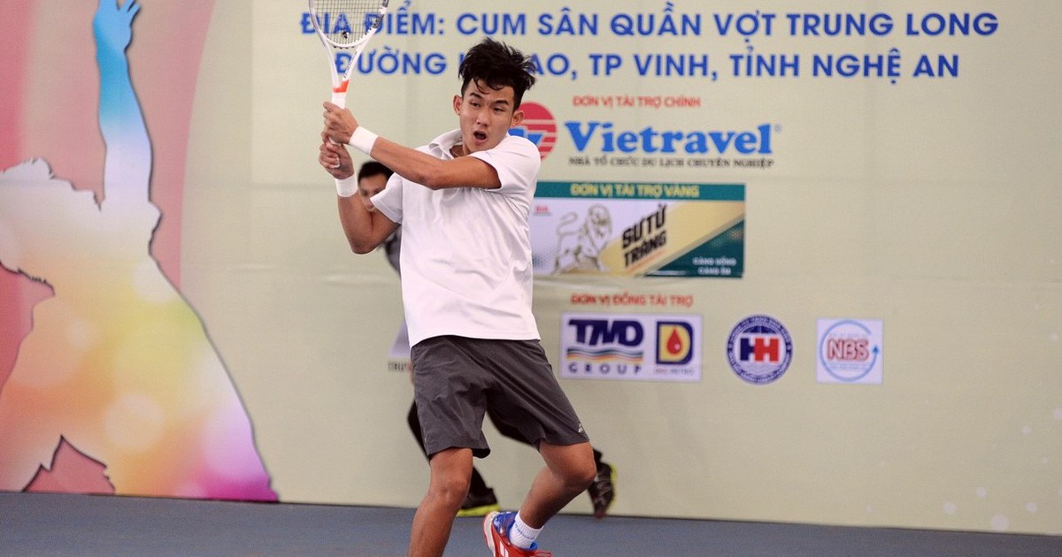 Cú đúp quần vợt xuất sắc giúp Văn Phương chinh phục giải trẻ Úc mở rộng