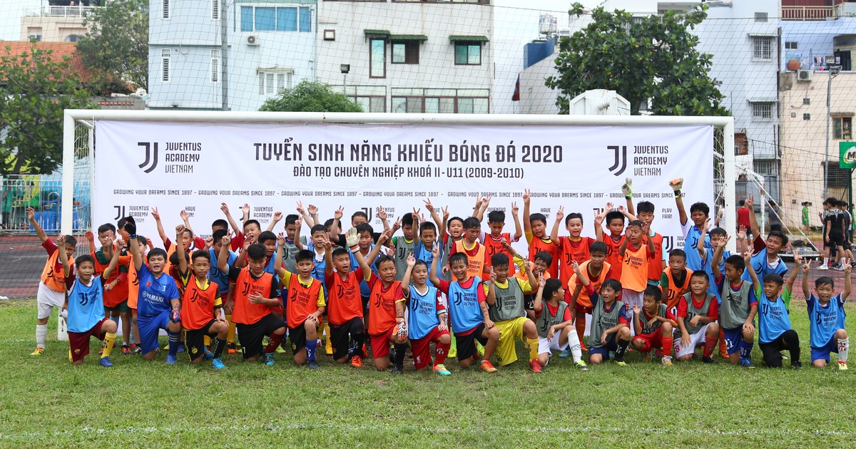Nhiều tài năng mới tuyển sinh từ học viện Juventus đã được chọn vào vòng sơ loại