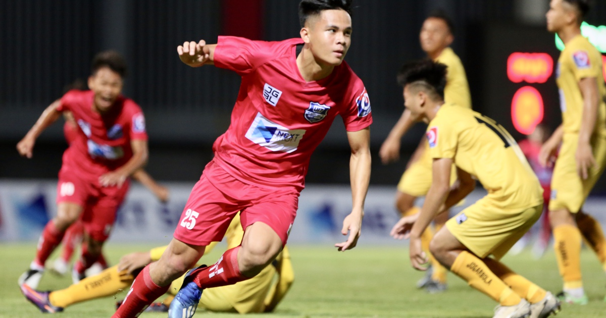 HLV Troussier hài lòng kịch tính ngày khai mạc vòng chung kết giải U.17 quốc gia