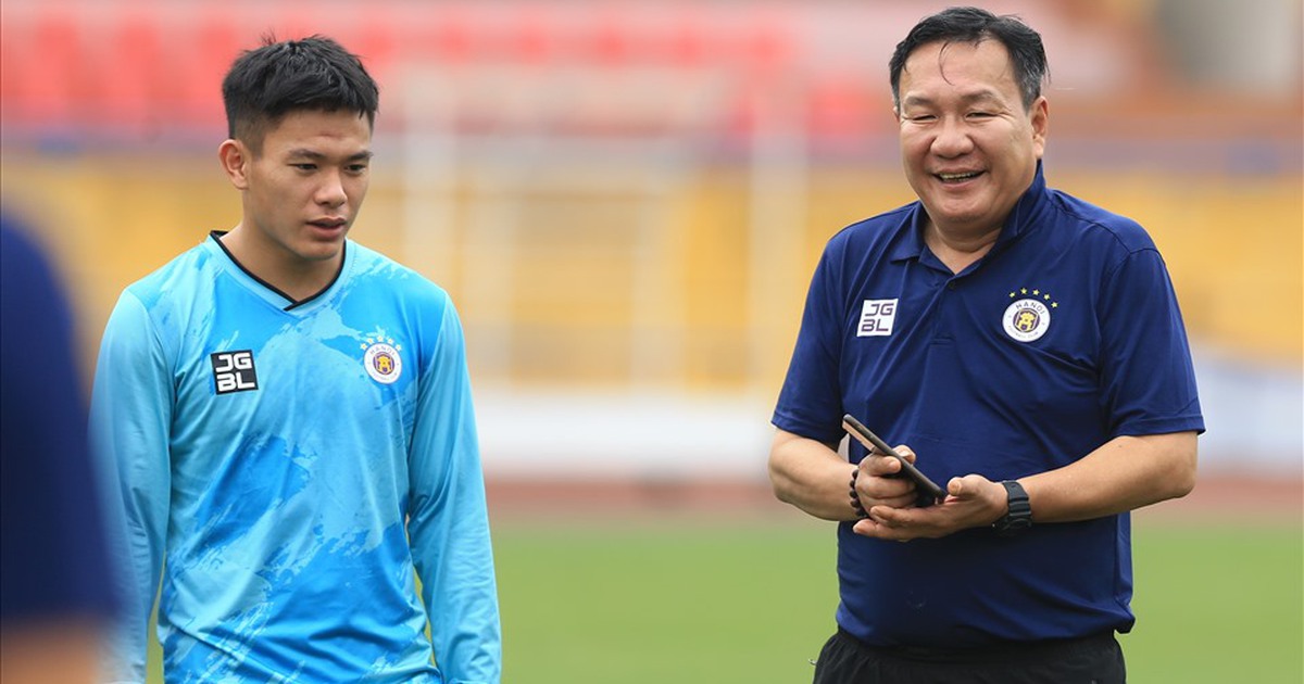 CLB Hà Nội - cứ thay tướng giữa chừng là đổi vận