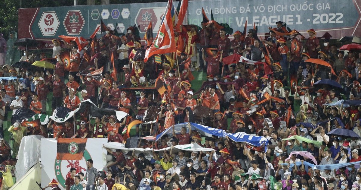 Bóng đá đất Võ Bình Định vẫn cãi nhau, và lại mộng mơ!