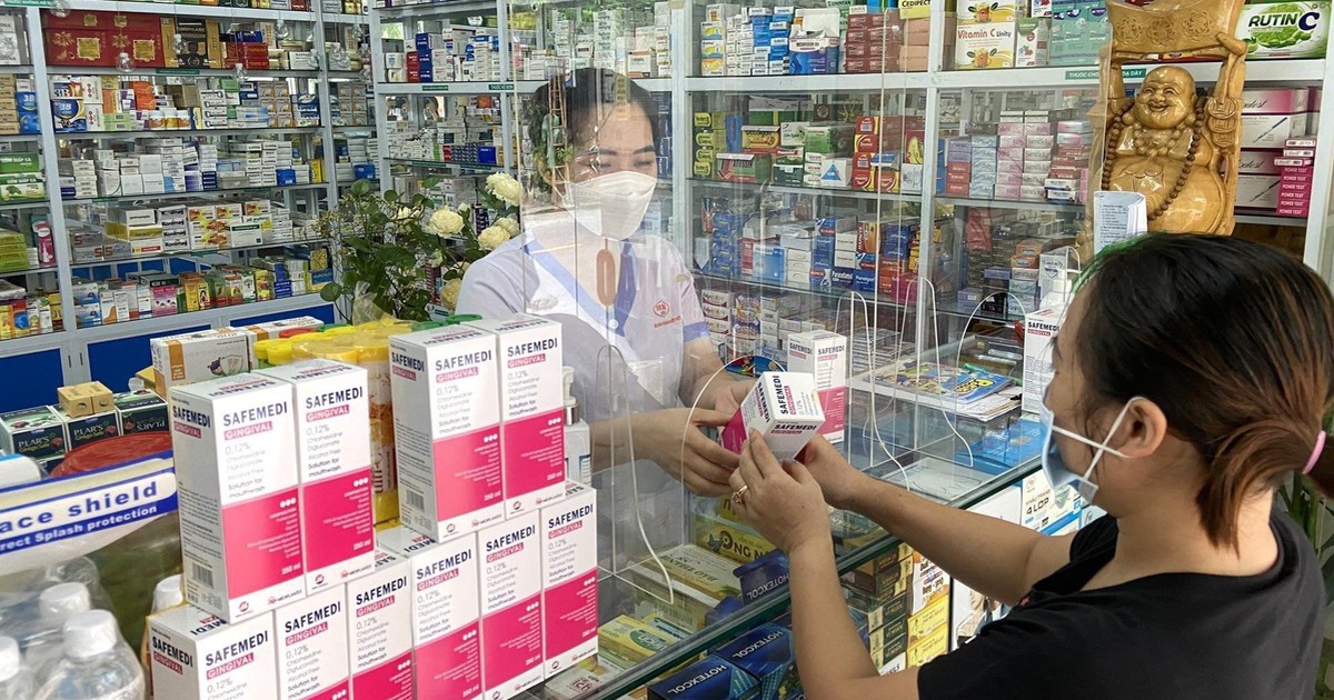 Sát khuẩn vùng họng - chốt chặn cuối cùng phòng ngừa SARS-CoV-2 tấn công vào phổi