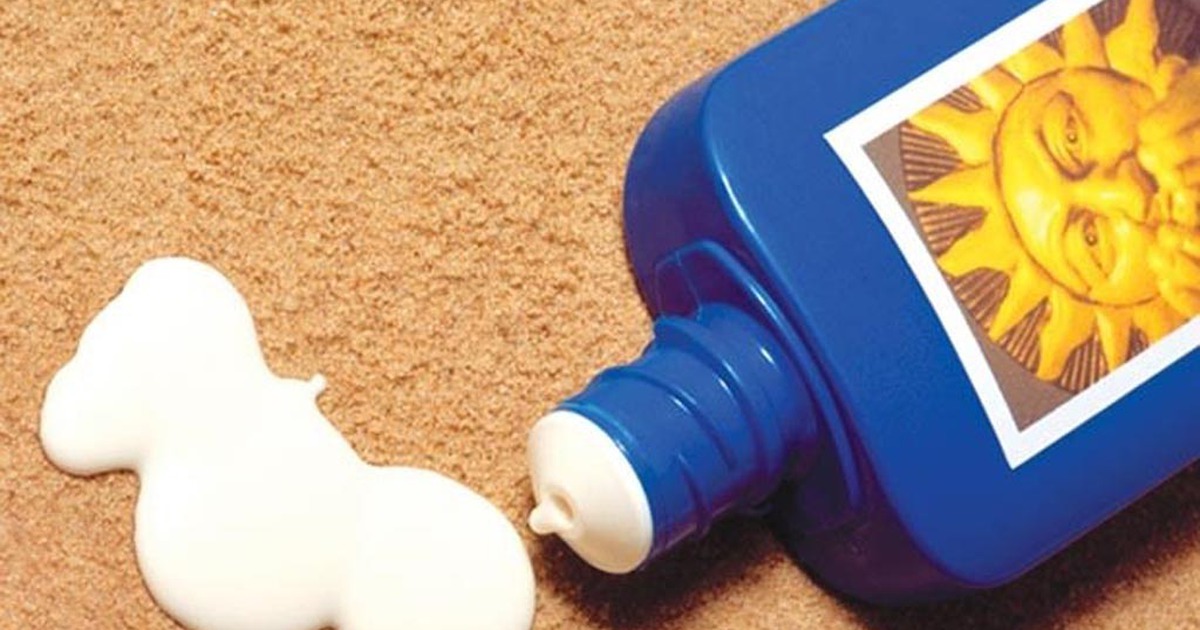 Da nhờn: Dùng kem chống nắng như thế nào là đúng?