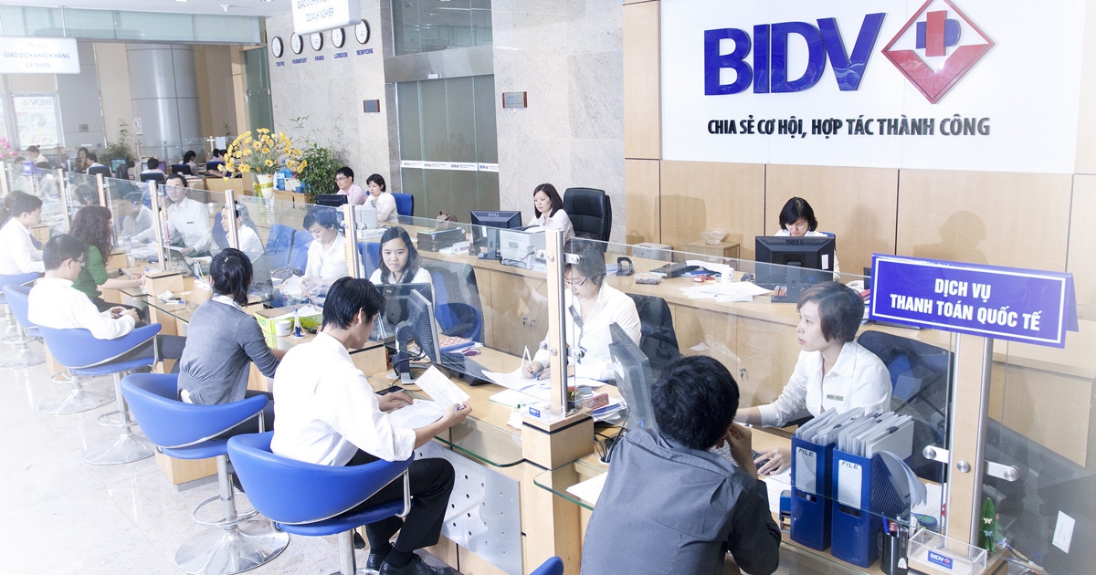 Cuộc đua phát triển ngân hàng bán lẻ: Khách hàng mới là người thắng