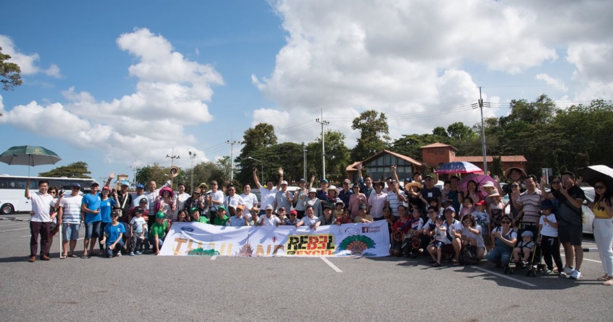 Đoàn xe Ford và hành trình ‘Rebel to Excel’