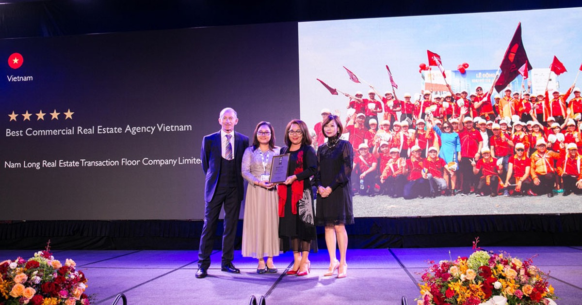 Lần đầu tiên sàn giao dịch BĐS Việt đoạt giải quốc tế: Họ là ai?