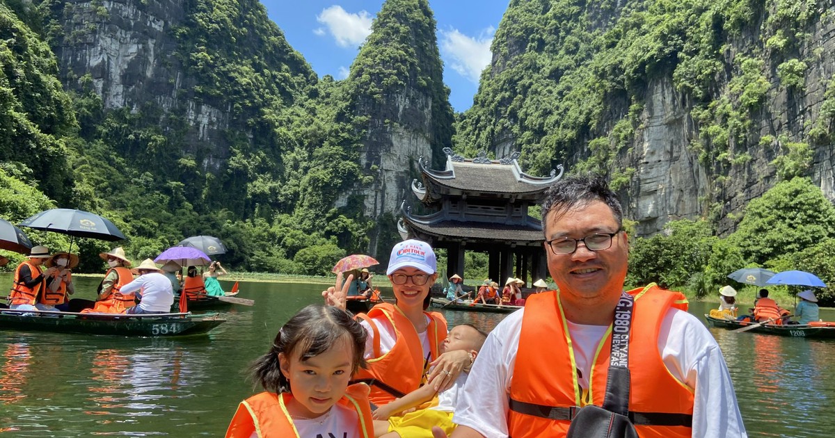 Luôn là ‘người bạn lớn’ để giúp con trưởng thành