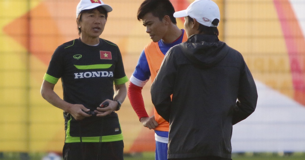 U.23 Việt Nam: Lành chấn thương, Mạnh Hùng bị Miura quần tơi tả