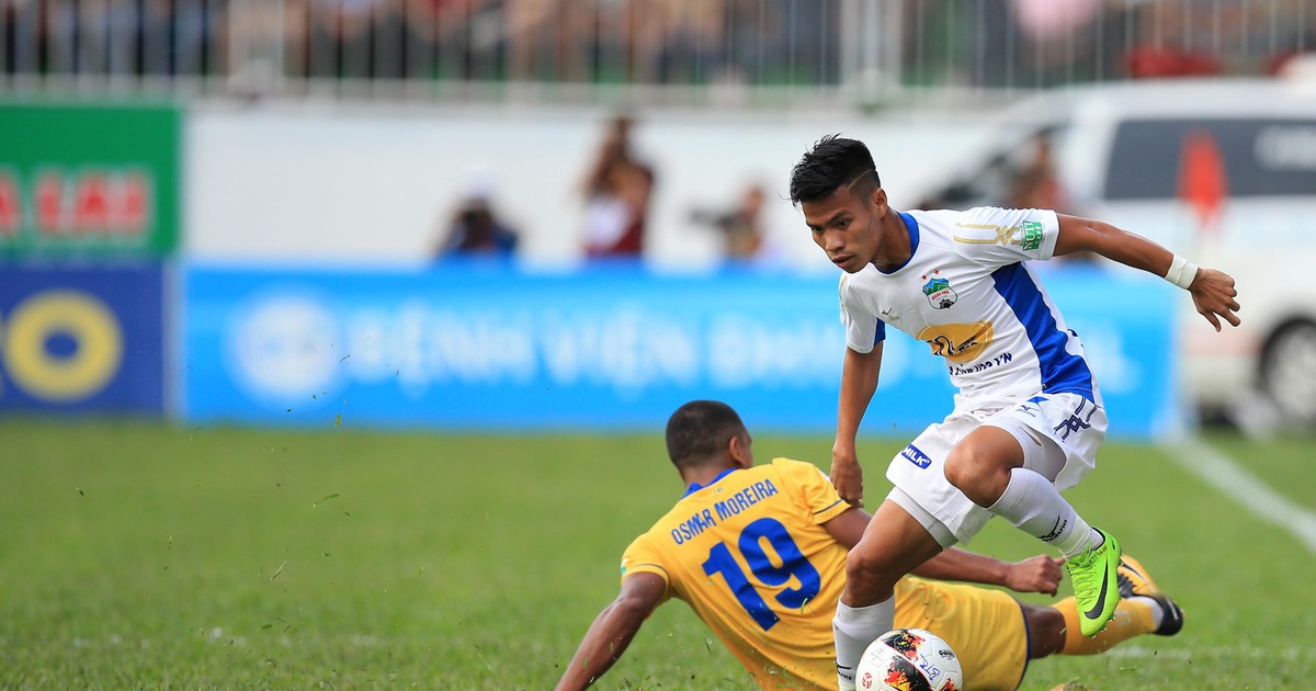 Lê Văn Sơn trở lại tuyển Olympic: Quà trưởng thành của cậu Út ‘mặt sẹo’