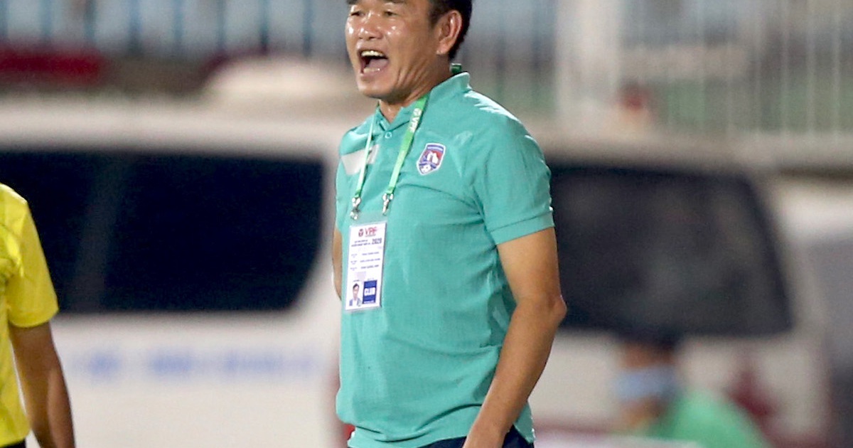 HLV Phan Thanh Hùng: ‘Than Quảng Ninh thua tiếc, HAGL phòng ngự rất chặt chẽ’