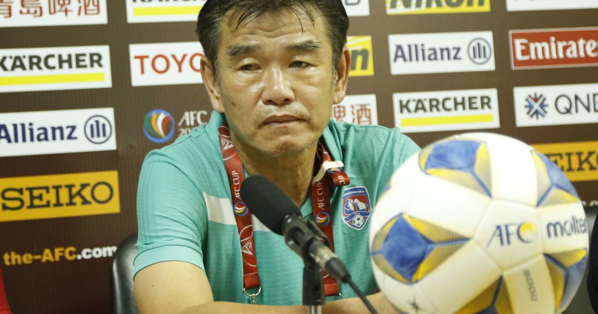 HLV Phan Thanh Hùng gửi 'chiến thư' hẹn phục hận Bali United