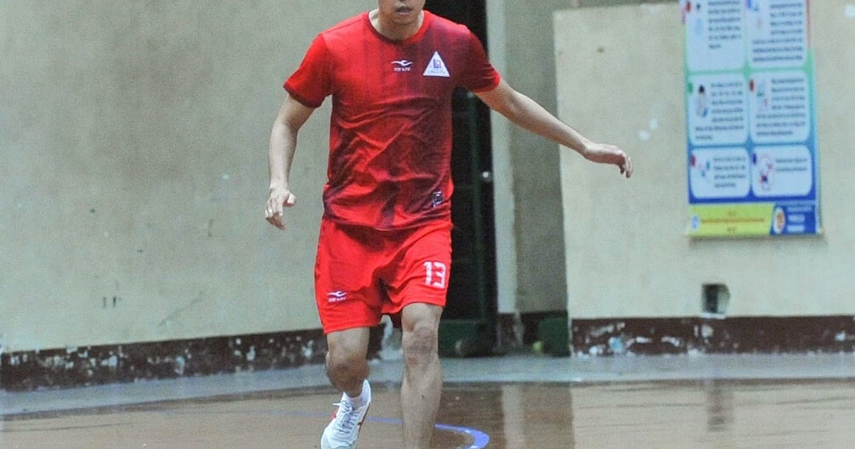 Trọng tài futsal bất tỉnh, mất trí nhớ vì bị cầu thủ đá thẳng vào thái dương