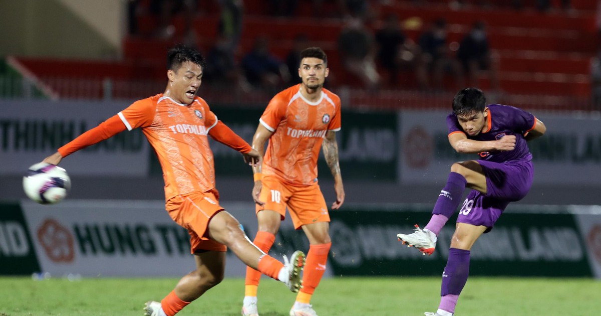 Sao CLB Bình Định lập siêu phẩm, fan đất võ vẫn buồn lòng