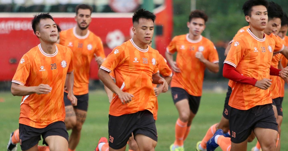 Có hay không việc lãnh đạo CLB TP.HCM thanh lý cầu thủ đình công?