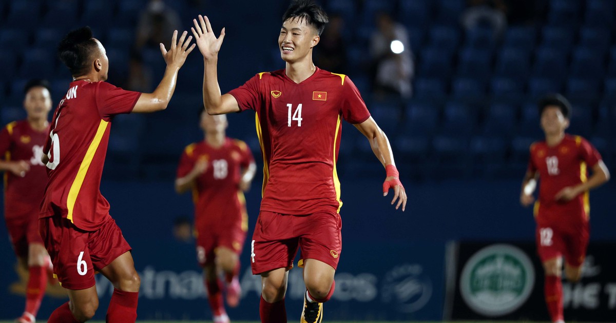 Khuất Văn Khang - Nguyễn Văn Trường: Tương lai tươi sáng của bóng đá Việt Nam