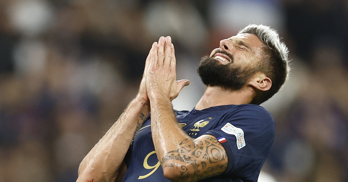 Tiền đạo tuyển Pháp khiến fan nổi giận