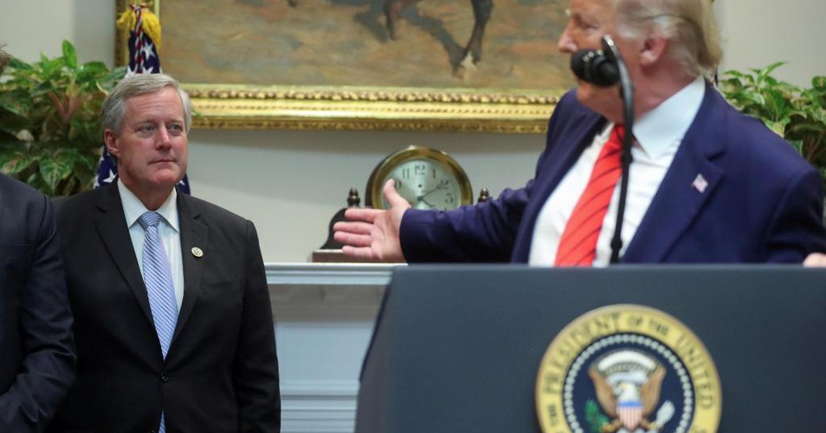 Chưa kịp làm chánh văn phòng Nhà Trắng đã tự cách ly vì dịch COVID-19