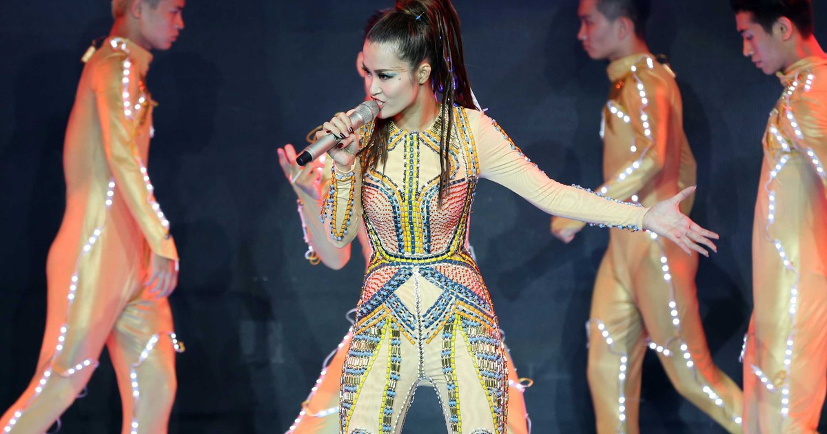 Đông Nhi, Giang Hồng Ngọc dẫn đầu cuộc đua quán quân The Remix