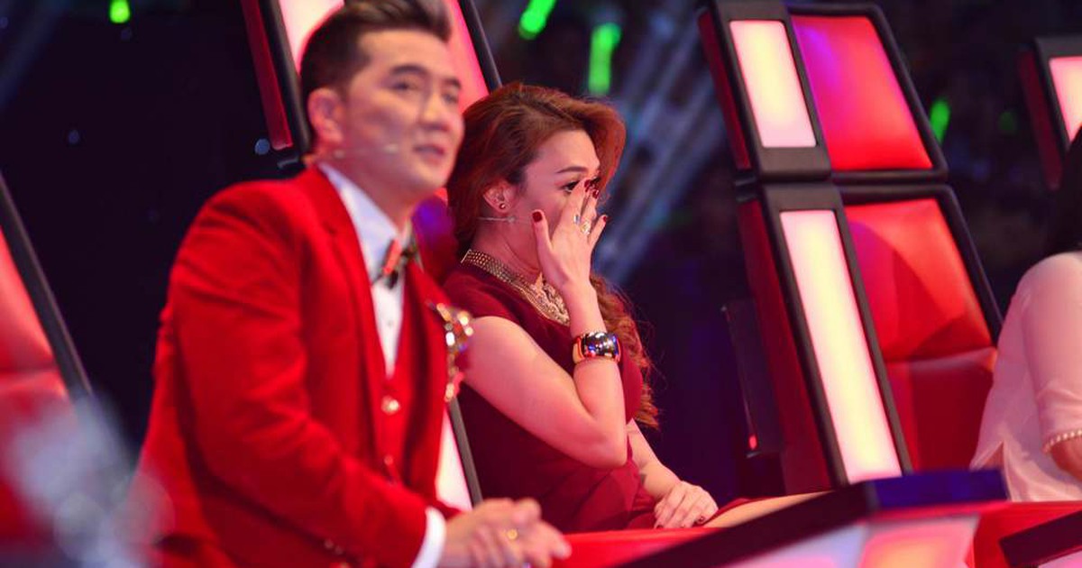 Giọng hát Việt: Mỹ Tâm 'xin phép' thí sinh trước khi quyết định loại người