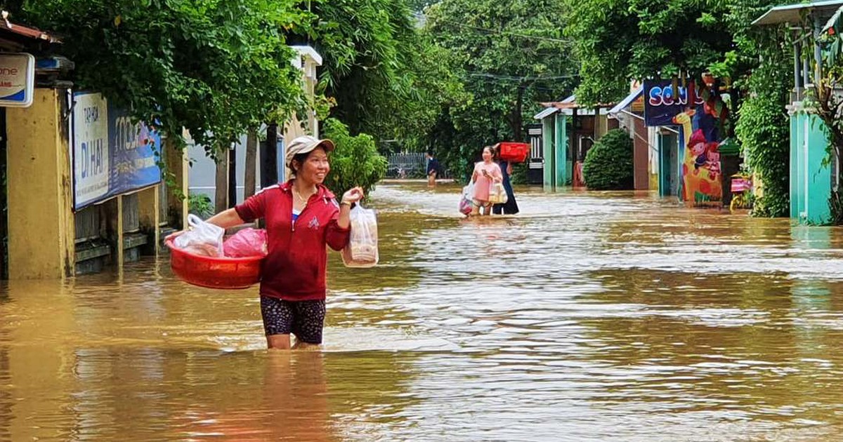 Đà Nẵng khẩn cấp sơ tán người dân ở vùng thấp, ven sông