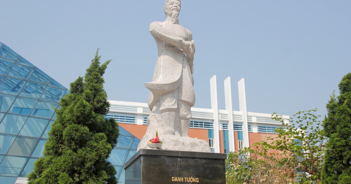 di tích Thành Điện Hải