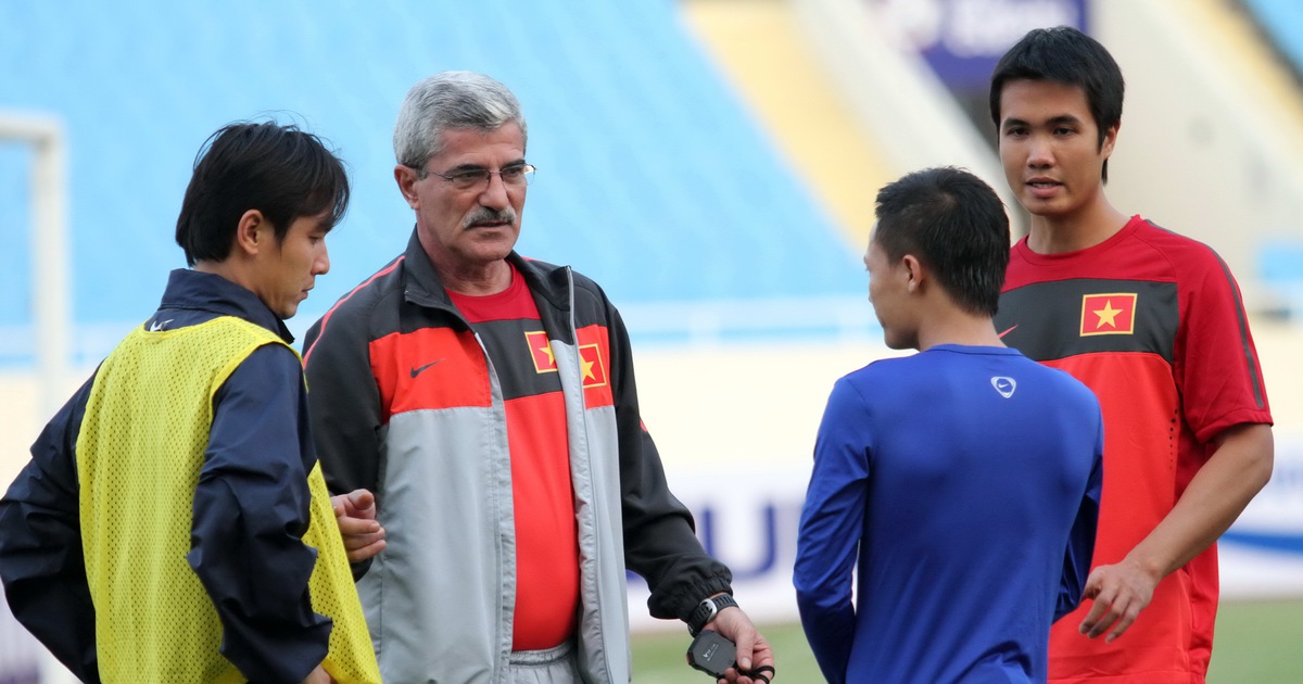 Từ Miura nhớ Calisto và cần một giám đốc kỹ thuật