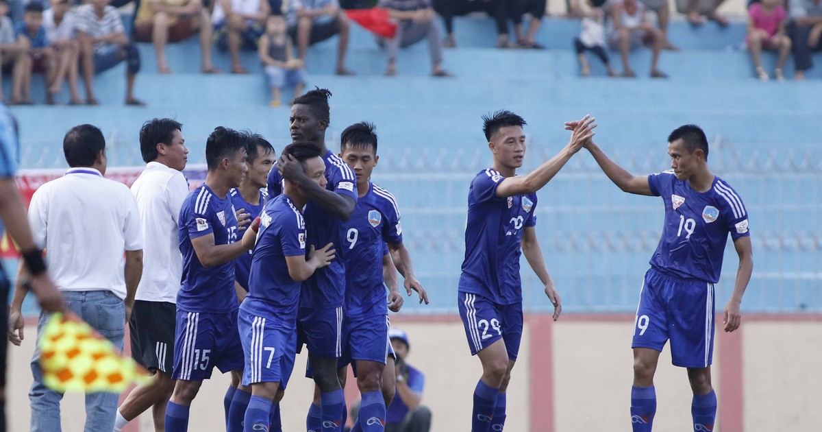 Vòng 10 V-League 2017: Quảng Nam vất vả hạ XSKT.Cần Thơ tại Tam Kỳ