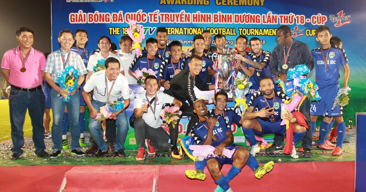 Hạ đối thủ Brazil, B.Bình Dương giữ cúp cho đất Thủ