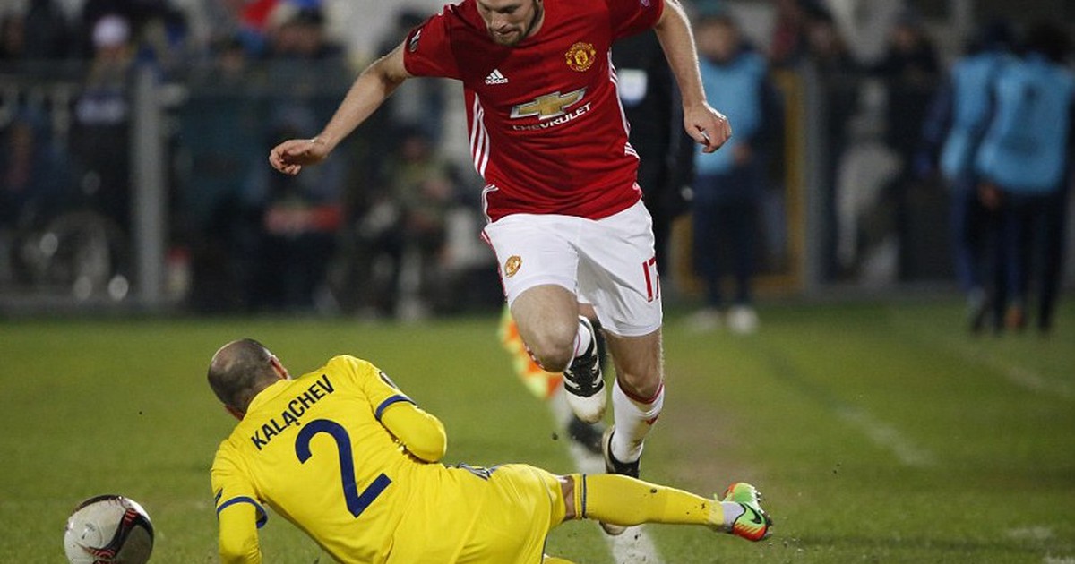 HLV Mourinho: 'Thật may khi không có cầu thủ M.U nào chấn thương'