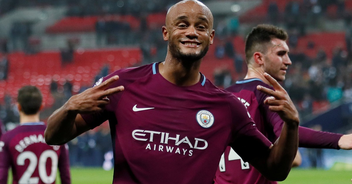Vô địch Premier League sớm 5 vòng, đội trưởng Man City vẫn chưa hài lòng