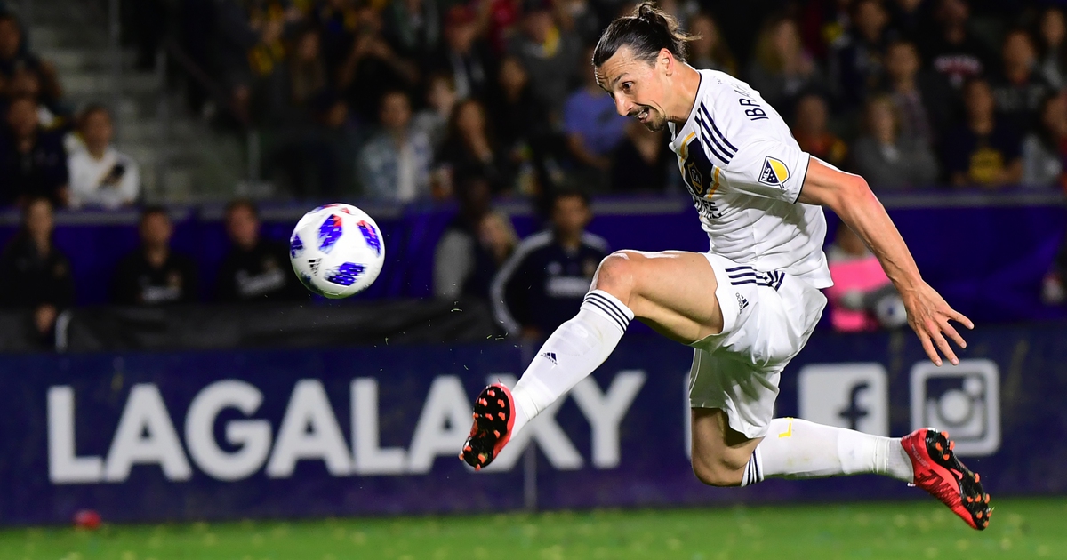 Tại LA Galaxy, Ibrahimovic chỉ nhận lương… bèo