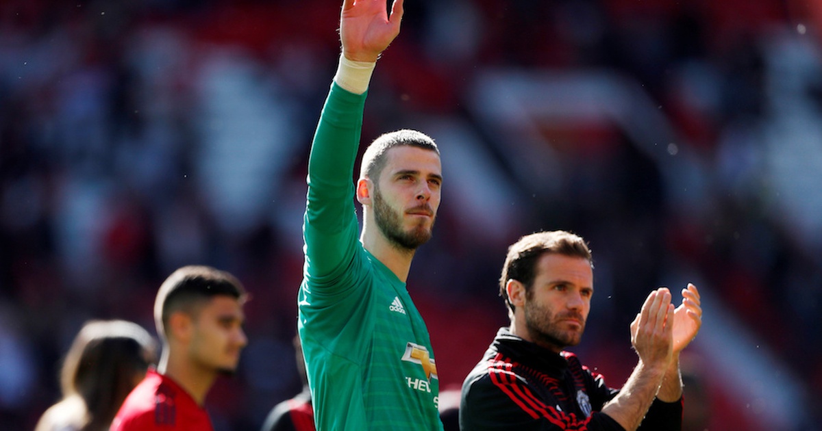 M.U thúc ép De Gea rời sân Old Trafford