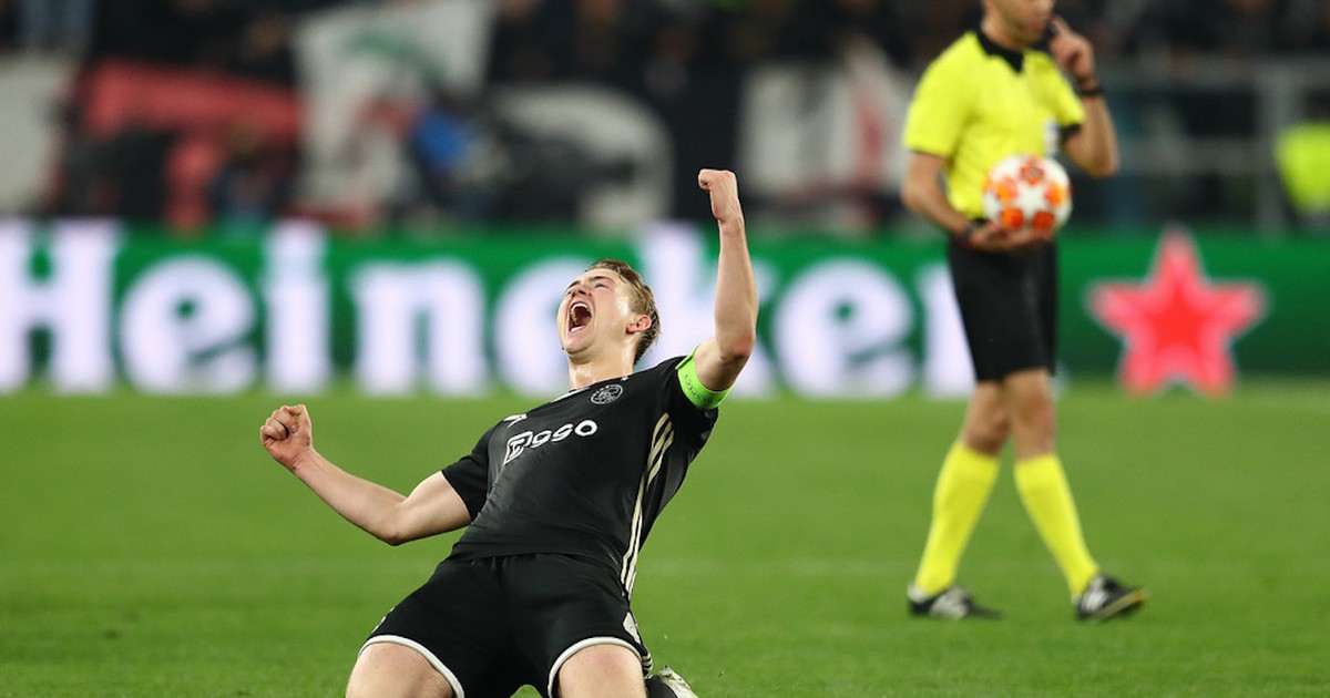 Từ Ronaldo đến De Ligt, Juventus đang xây dựng một dải ngân hà