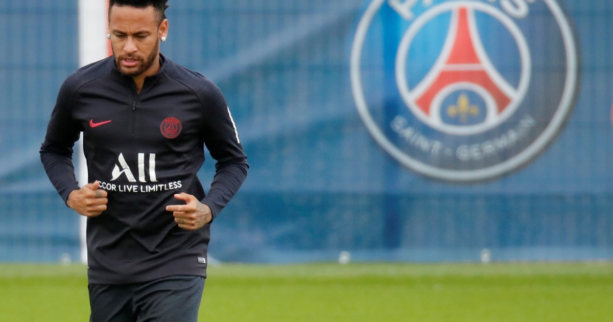 Barcelona tự tin sẽ tái hợp với Neymar sau cuộc đàm phán với PSG