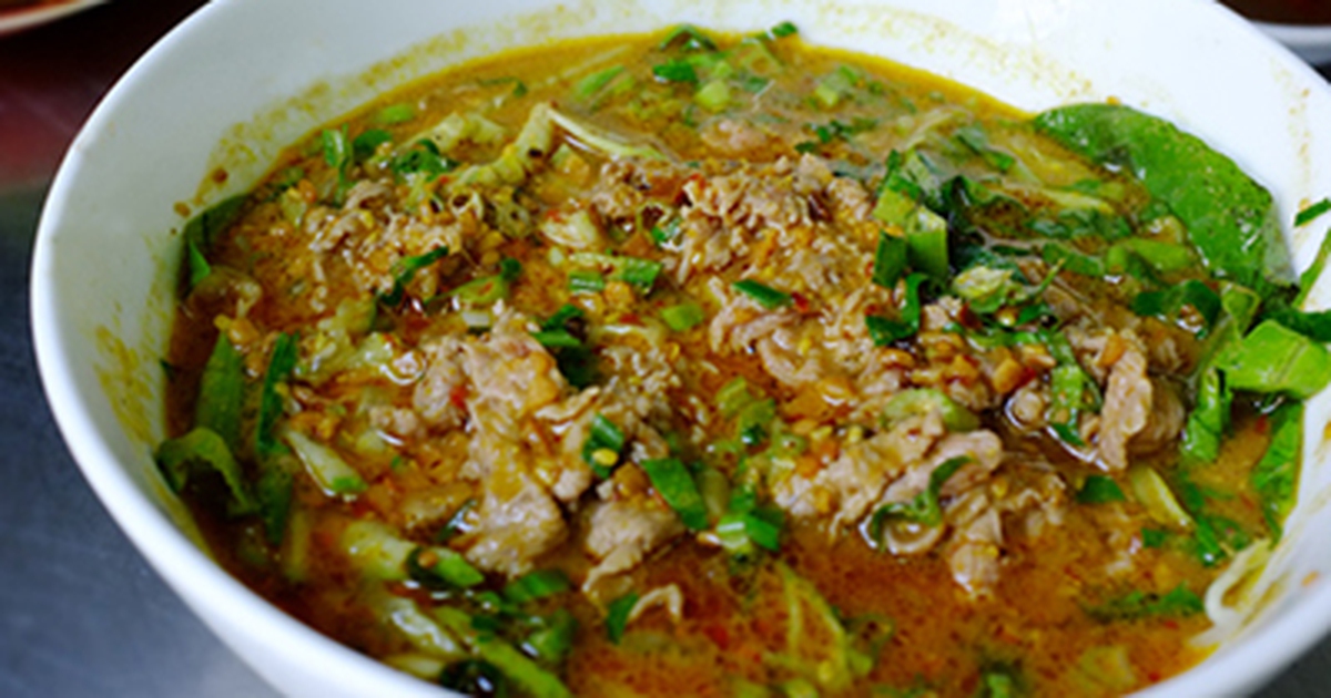 Người xưa người nay đều khoái hủ tiếu sa tế Chợ Lớn