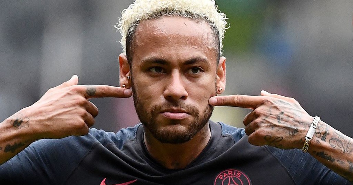 “Bom bị xì” vào phút cuối, Neymar không thể thoát khỏi PSG