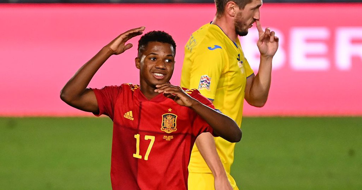 UEFA Nations League: Thần đồng Ansu Fati thiết lập lịch sử bóng đá Tây Ban Nha