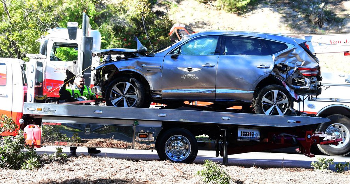 Tranh cãi nguyên nhân vụ tai nạn kinh hoàng của Tiger Woods