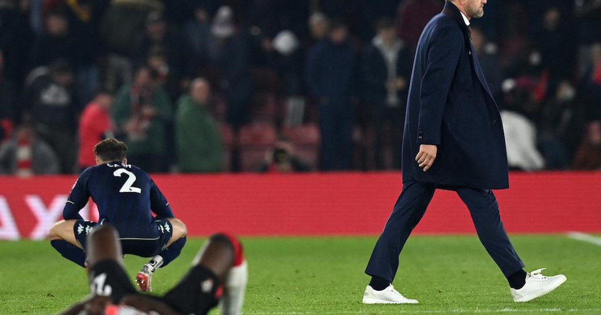 Ngoại hạng Anh: Thêm một HLV bị sa thải, Solskjaer vẫn chờ định đoạt số phận