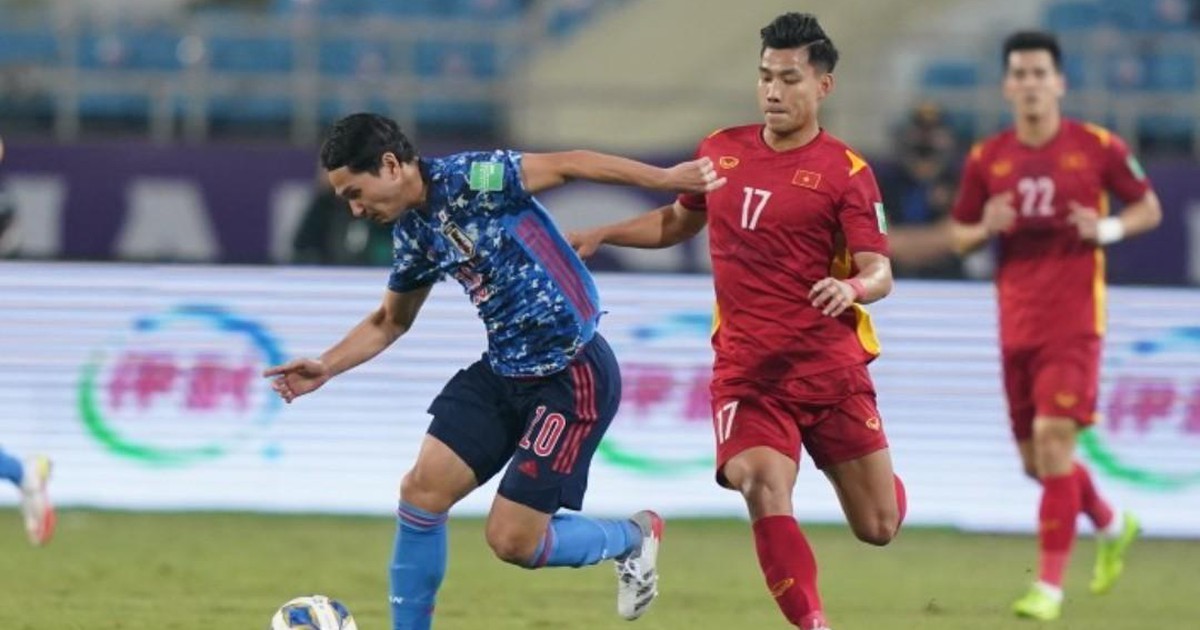 Tuyển Việt Nam tụt hạng và khó giữ vị trí trong tốp 100 thế giới