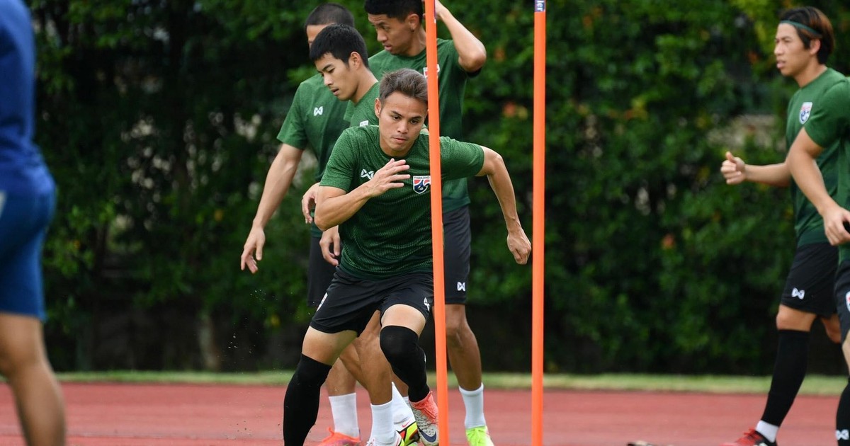 Những cựu HLV tuyển Thái Lan chỉ cách cho ‘Voi chiến’ phá lối chơi của Việt Nam