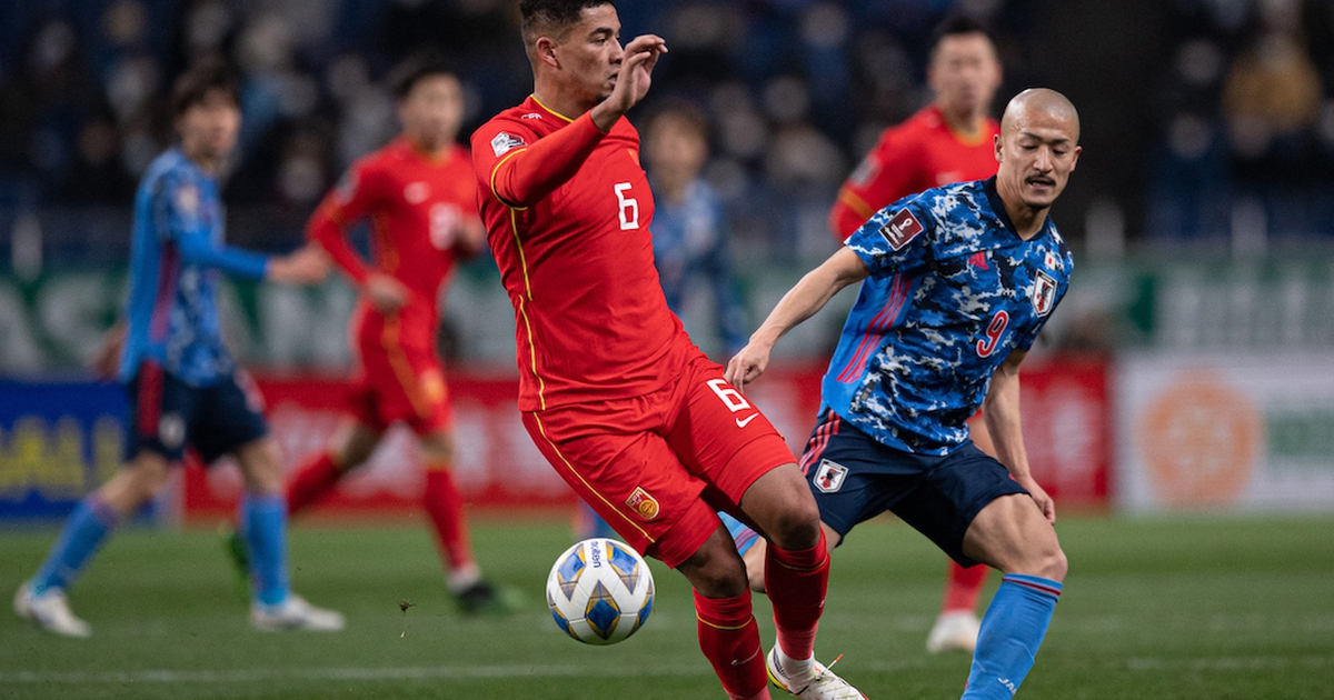 Tân HLV tuyển Trung Quốc nhận trách nhiệm trước dư luận sau ngày ra mắt thất bại