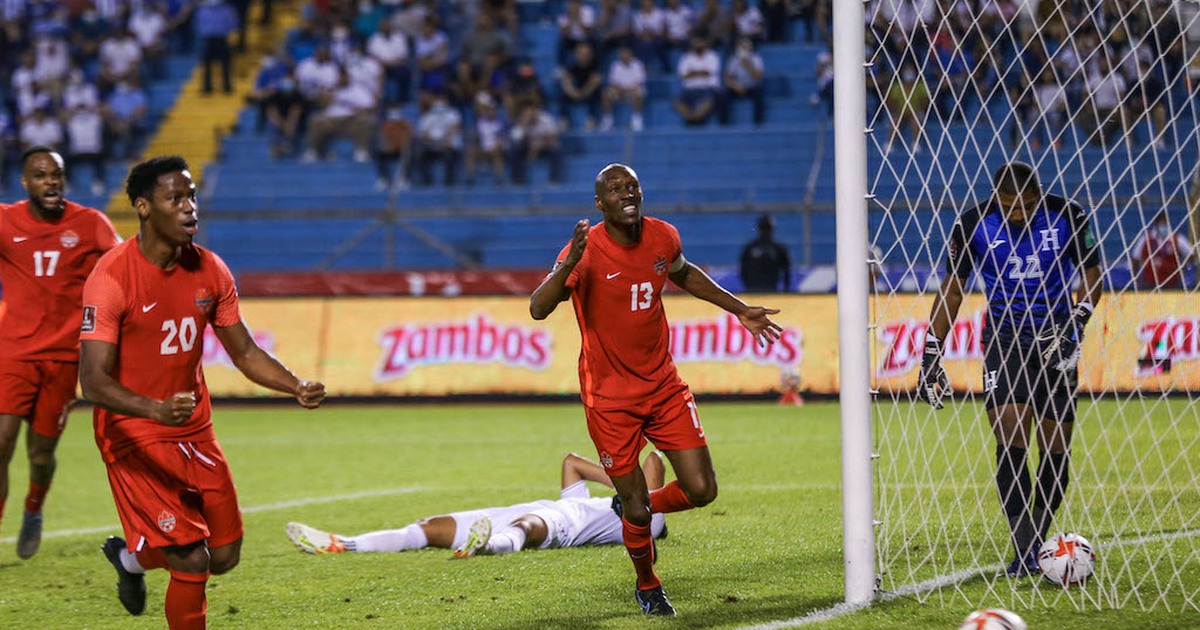 Tuyển Mỹ chuẩn bị cho ‘trận chiến’ với Canada để tranh suất dự World Cup 2022