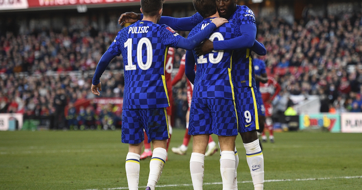 Không ông chủ, Chelsea vẫn nối dài chuỗi thắng để vào bán kết Cúp FA