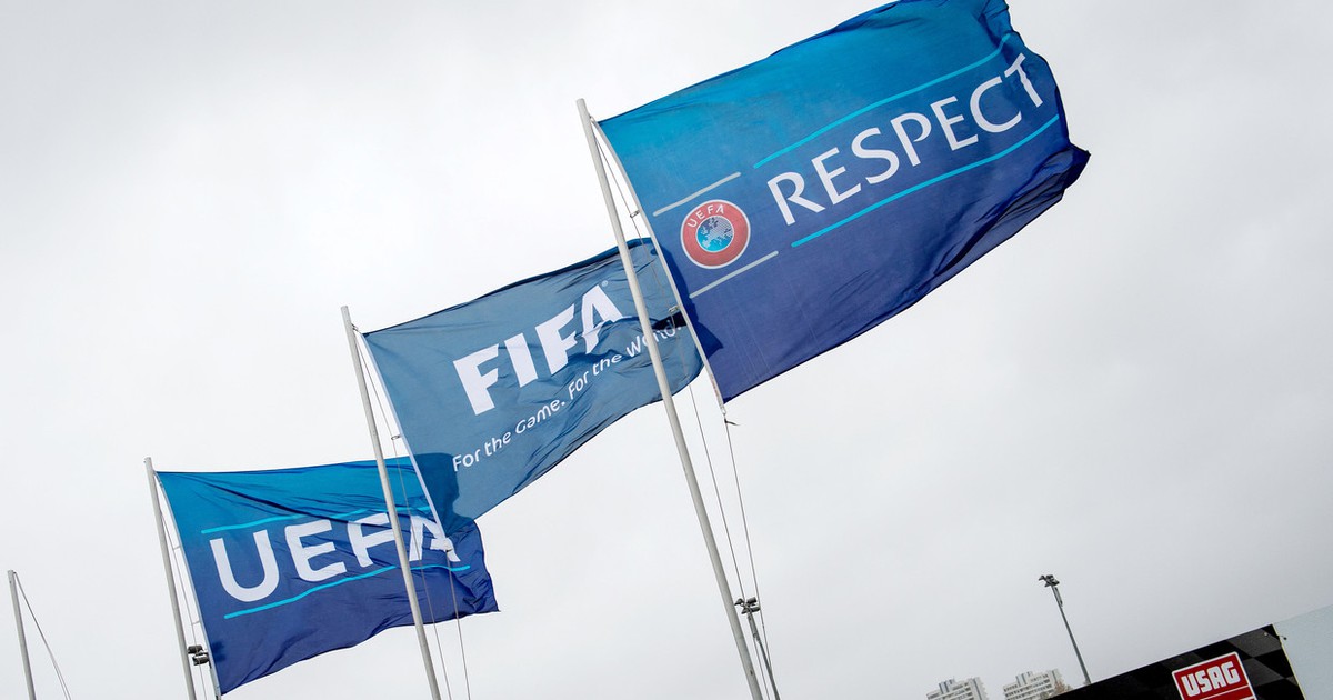 LĐBĐ Nga chuẩn bị các vụ kiện mới chống lại UEFA và FIFA