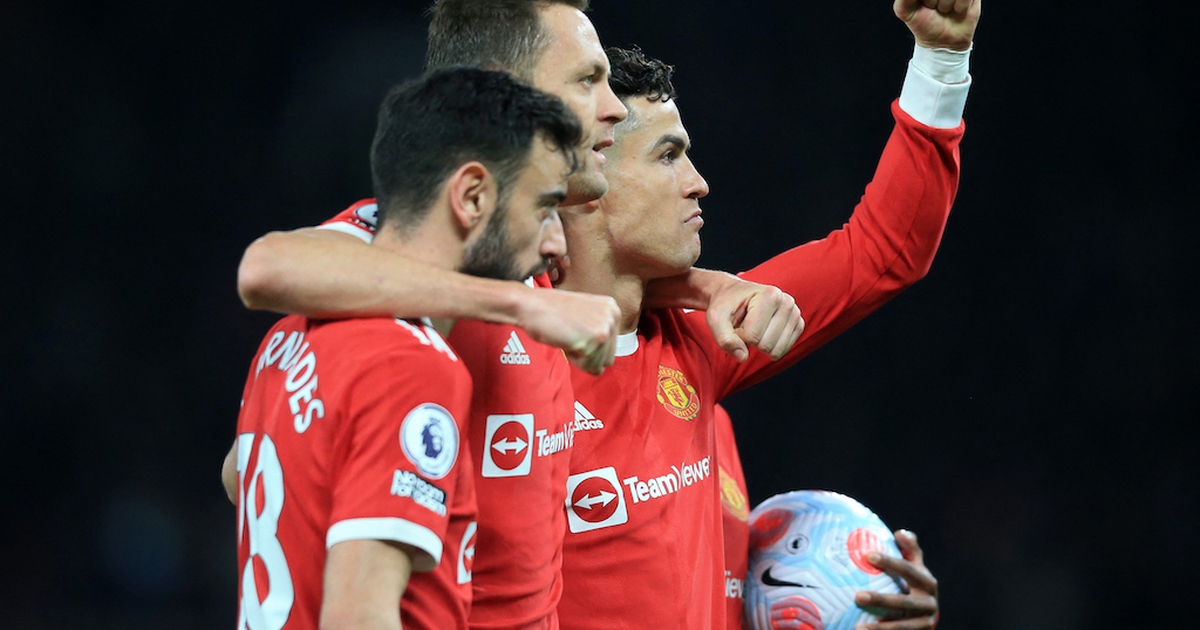 Ngoại hạng Anh: Ronaldo lại giải cứu M.U để giật điểm từ Chelsea