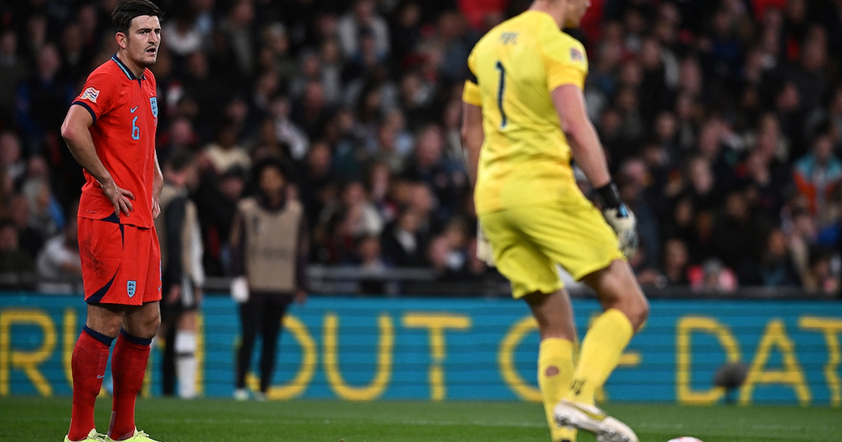 CĐV Anh chỉ trích niềm tin mù quáng của HLV Southgate đối với Maguire