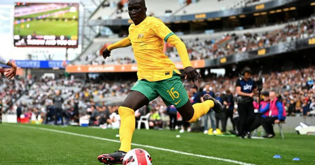 HLV tuyển Úc gây ngạc nhiên khi công bố danh sách đến Qatar